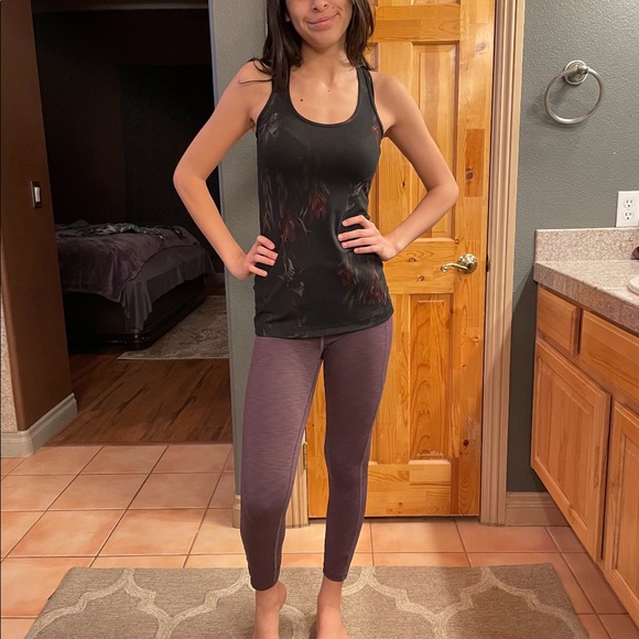 🍋 LULULEMON RACERBACK TANK - Picture 2 of 6